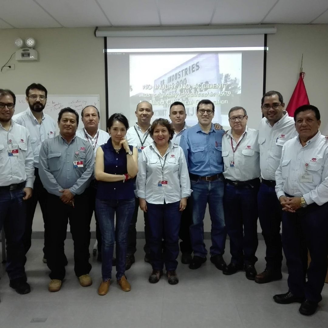Carmen Espinoza - experiencia en seguridad y comportamiento humano